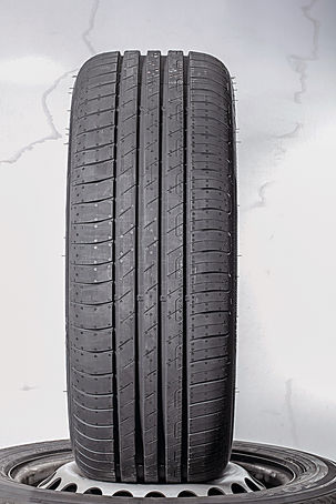 Goodyear Efficient Grip Performance